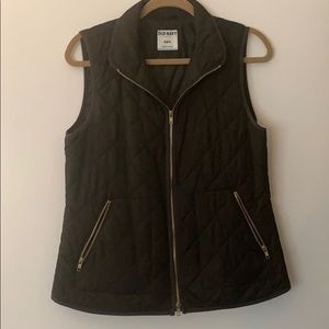 Black Quilted Vest w/ gold zippers. Size M